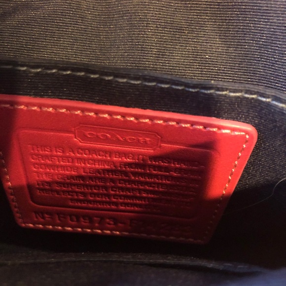 Coach mini hot pink shoulder bag - Picture 5 of 6